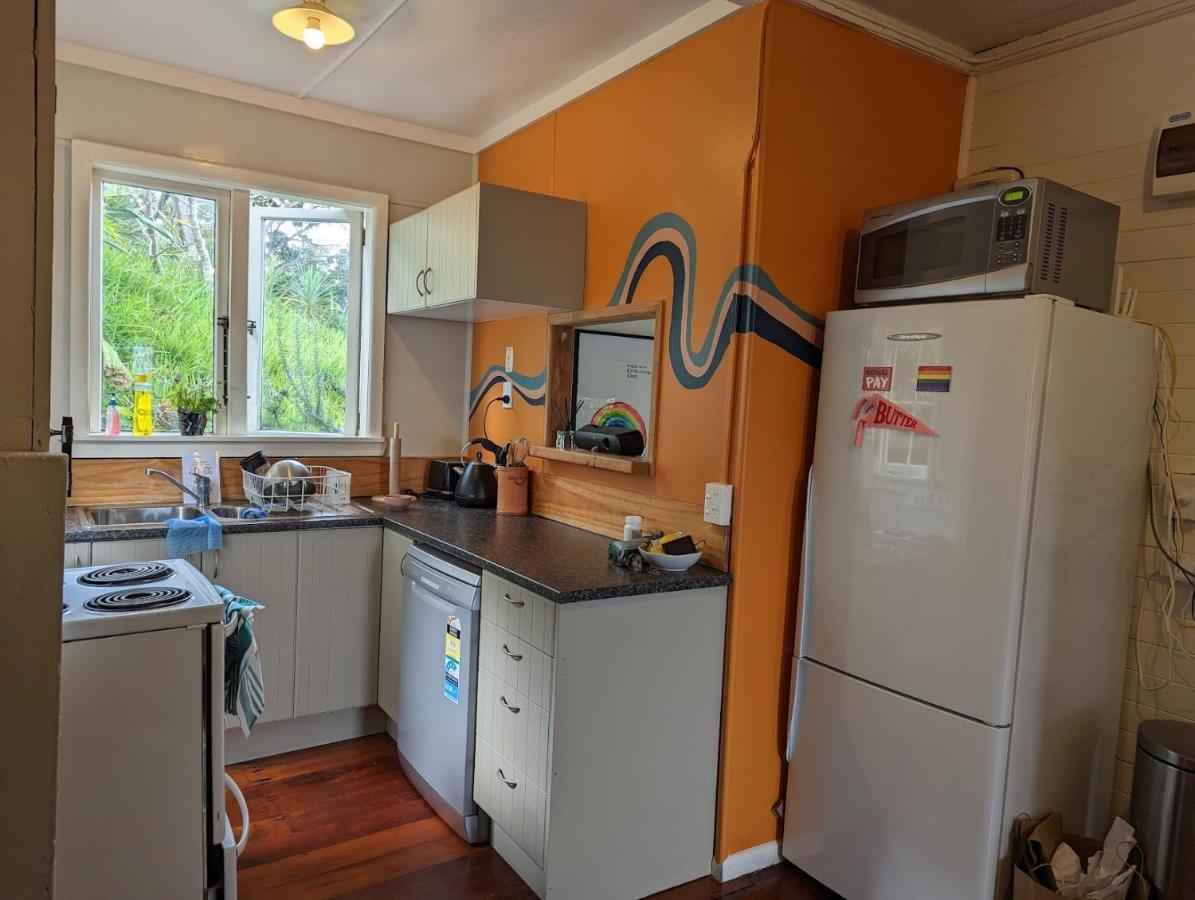 Cox Bay Cottage Raglan Eksteriør billede