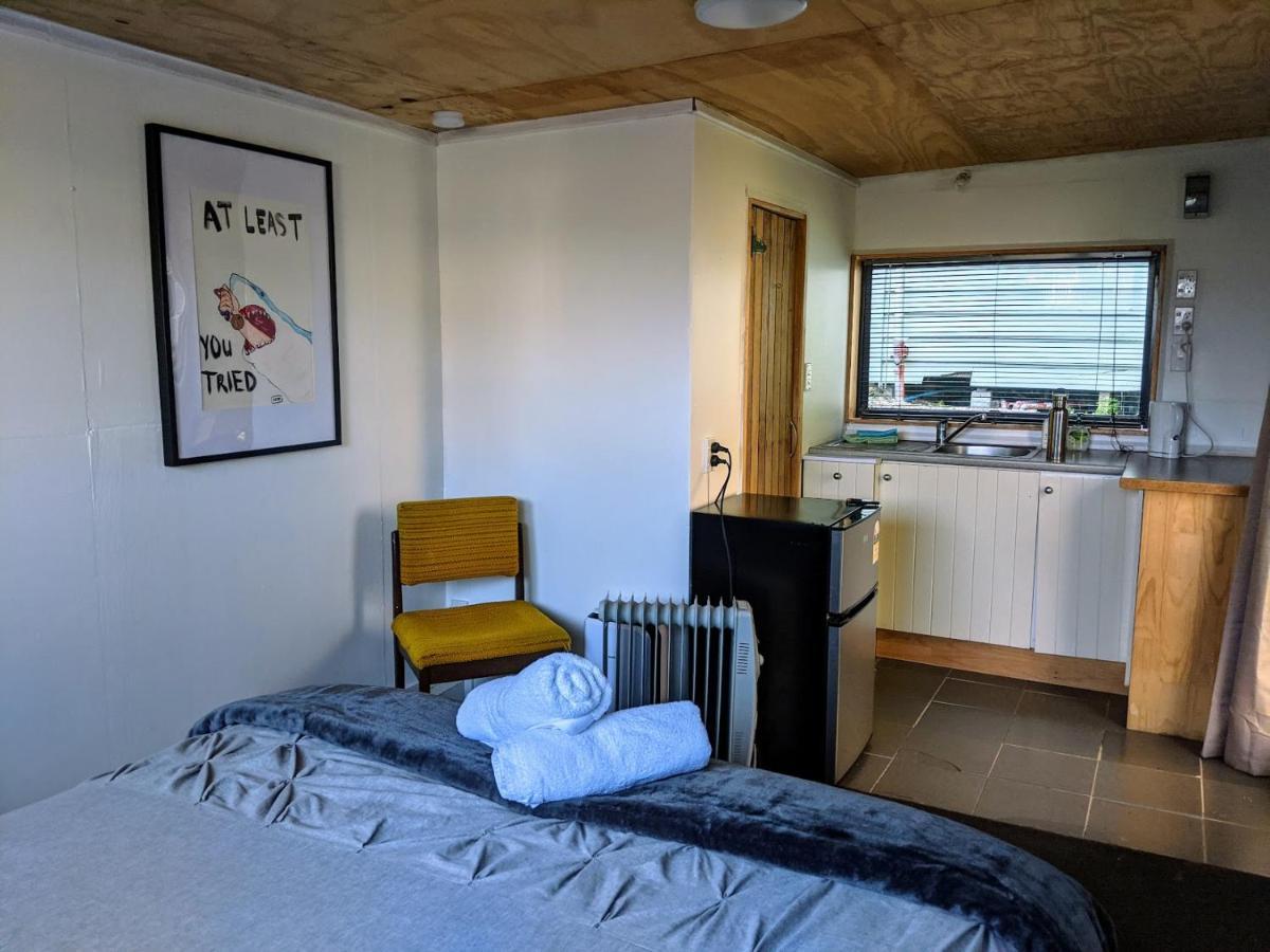 Cox Bay Cottage Raglan Eksteriør billede