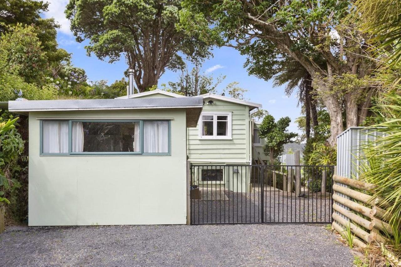 Cox Bay Cottage Raglan Eksteriør billede